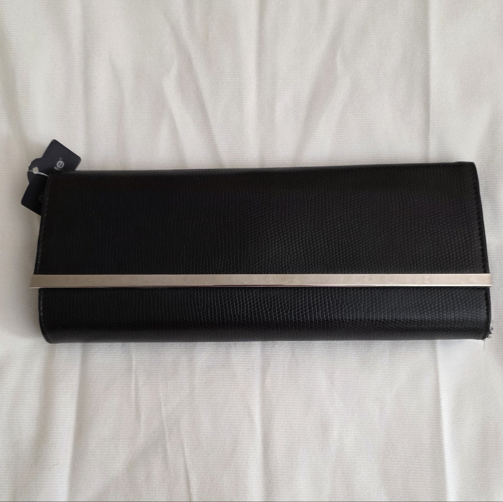 NWT Avenue Vintage Black Clutch With Silver Detail